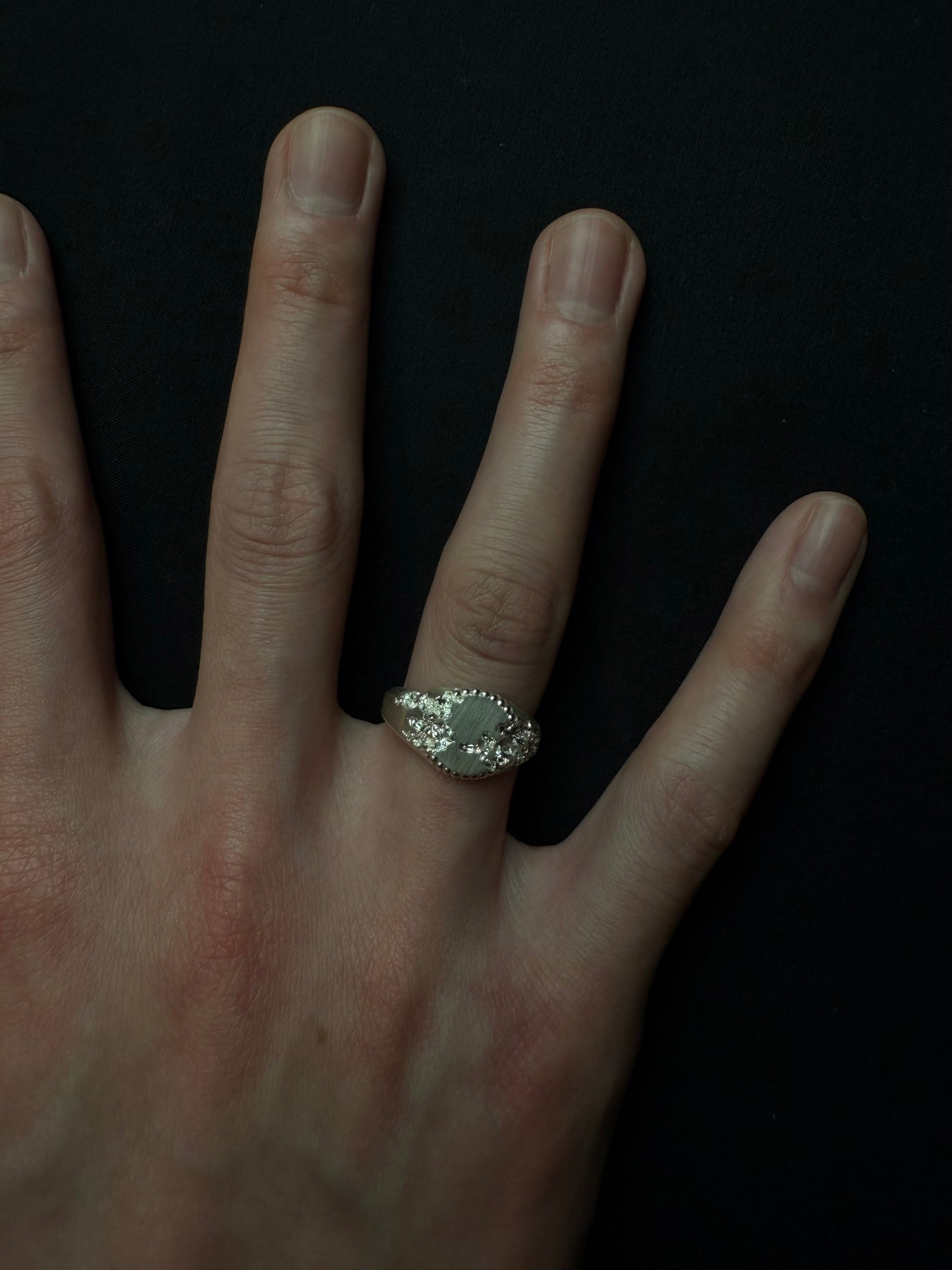 FRACTURED BEADED ROUND