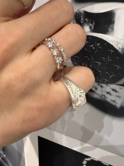 FRACTURED BEADED SQUARE