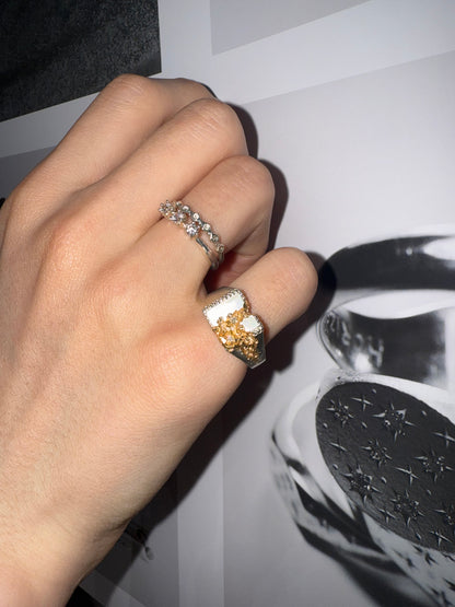 FRACTURED BEADED SQUARE