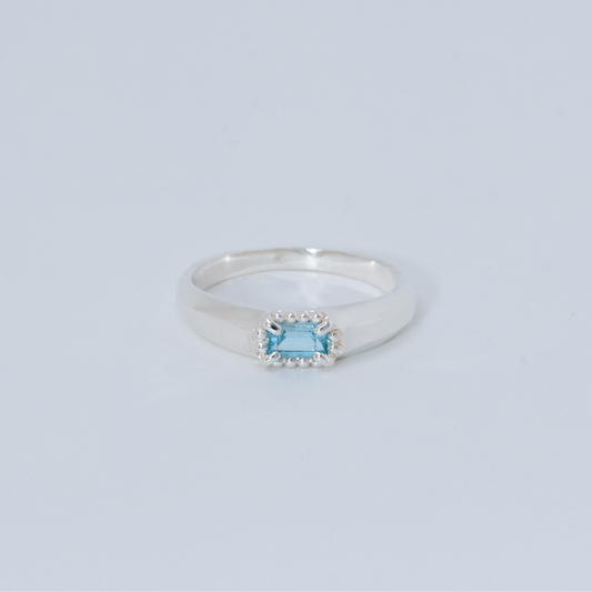 OCT RING / SWISS BLUE TOPAZ
