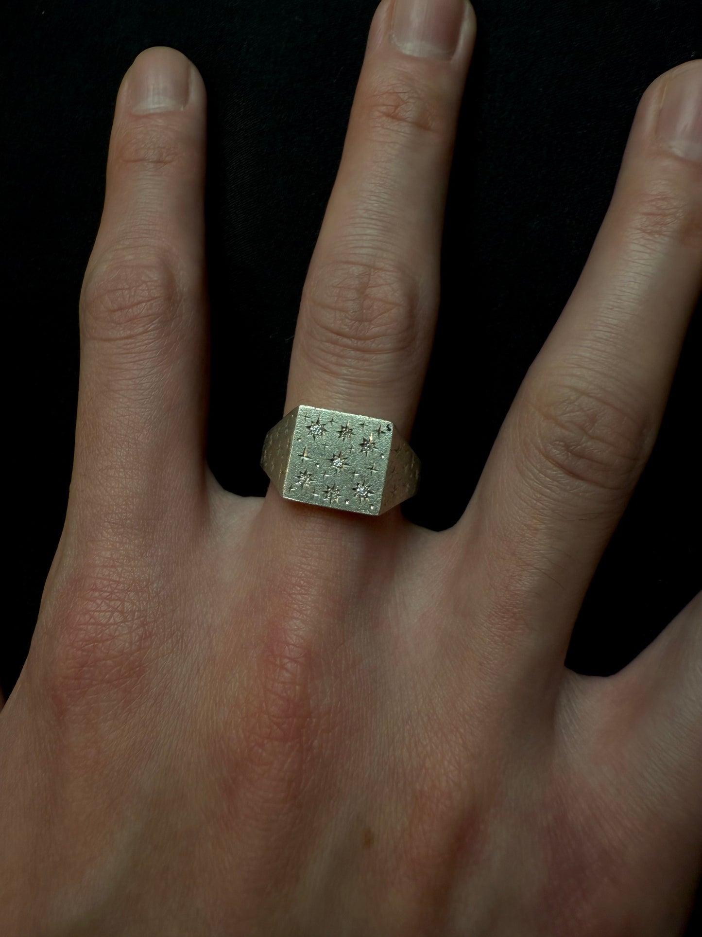 ASTRA SQUARE / MATTE