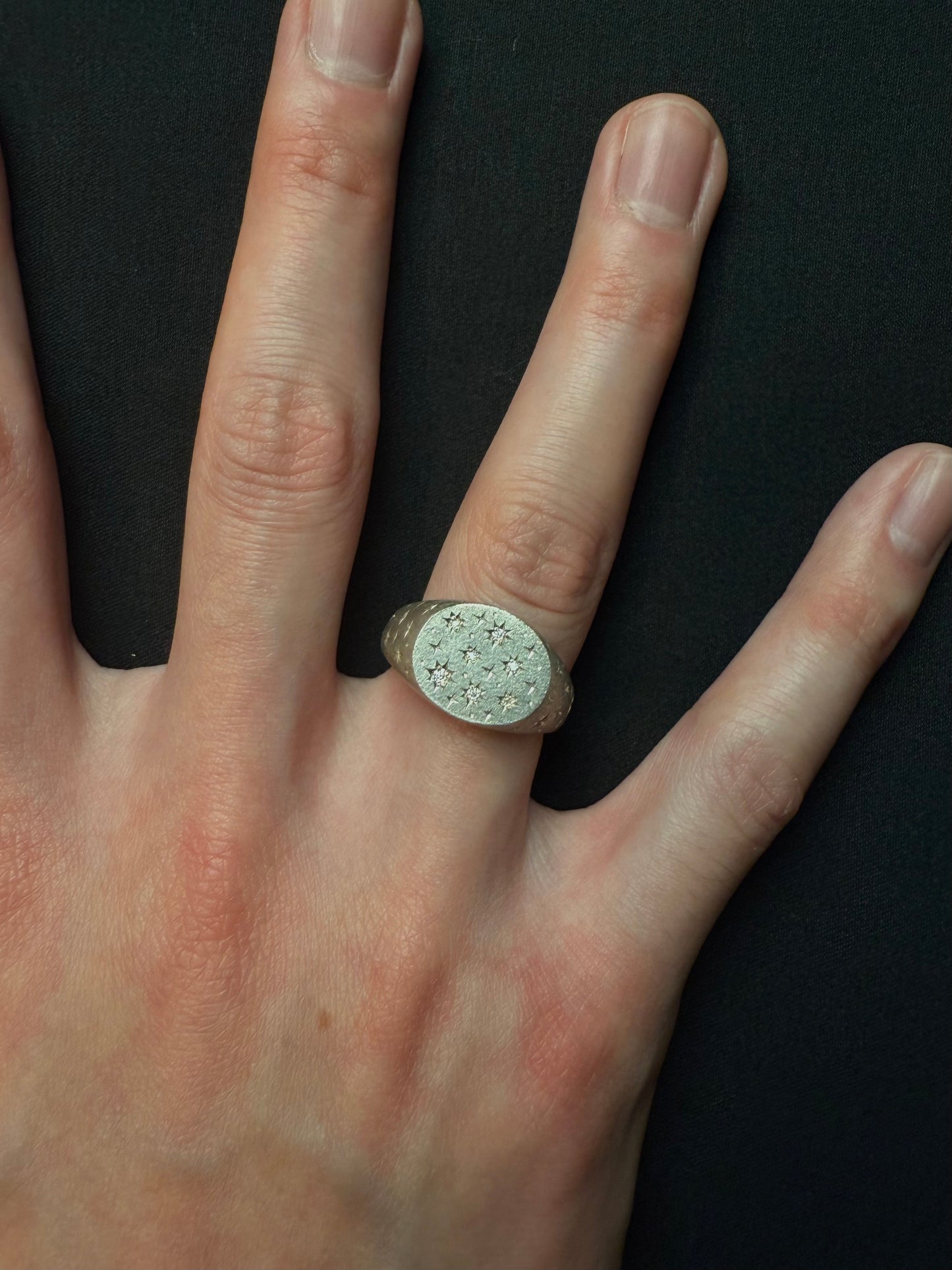 ASTRA OVAL / HORIZONTAL / MATTE