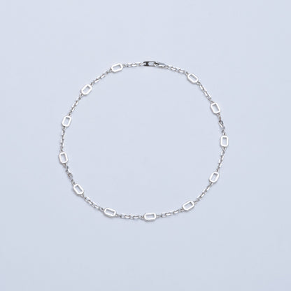 O NECKLACE / M