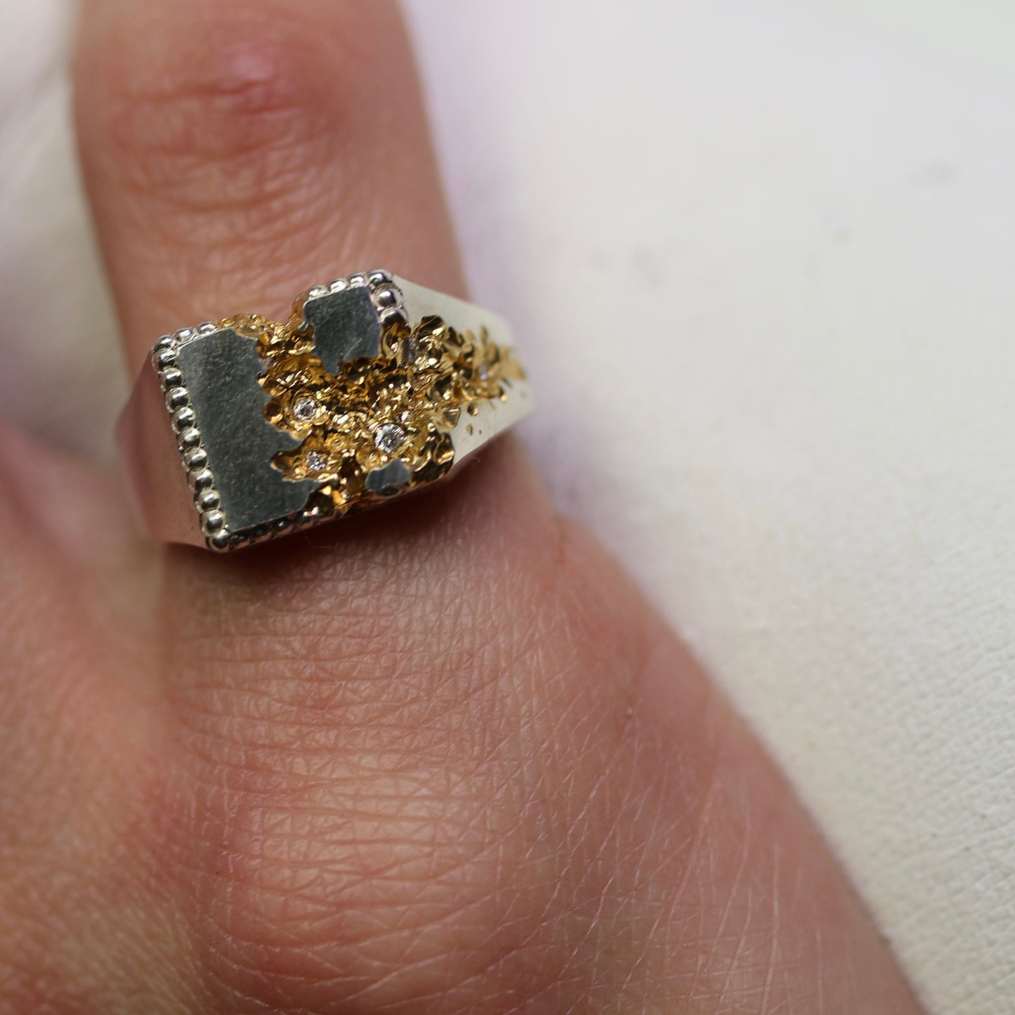 Fractured Beaded Square