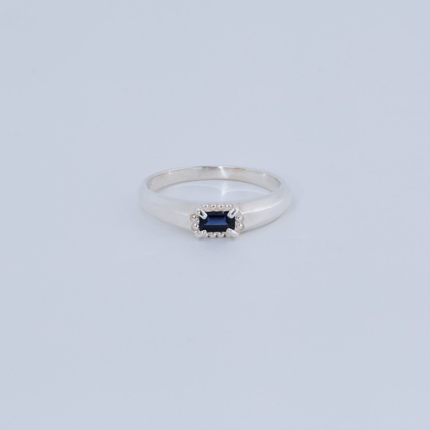 OCT RING / IOLITE