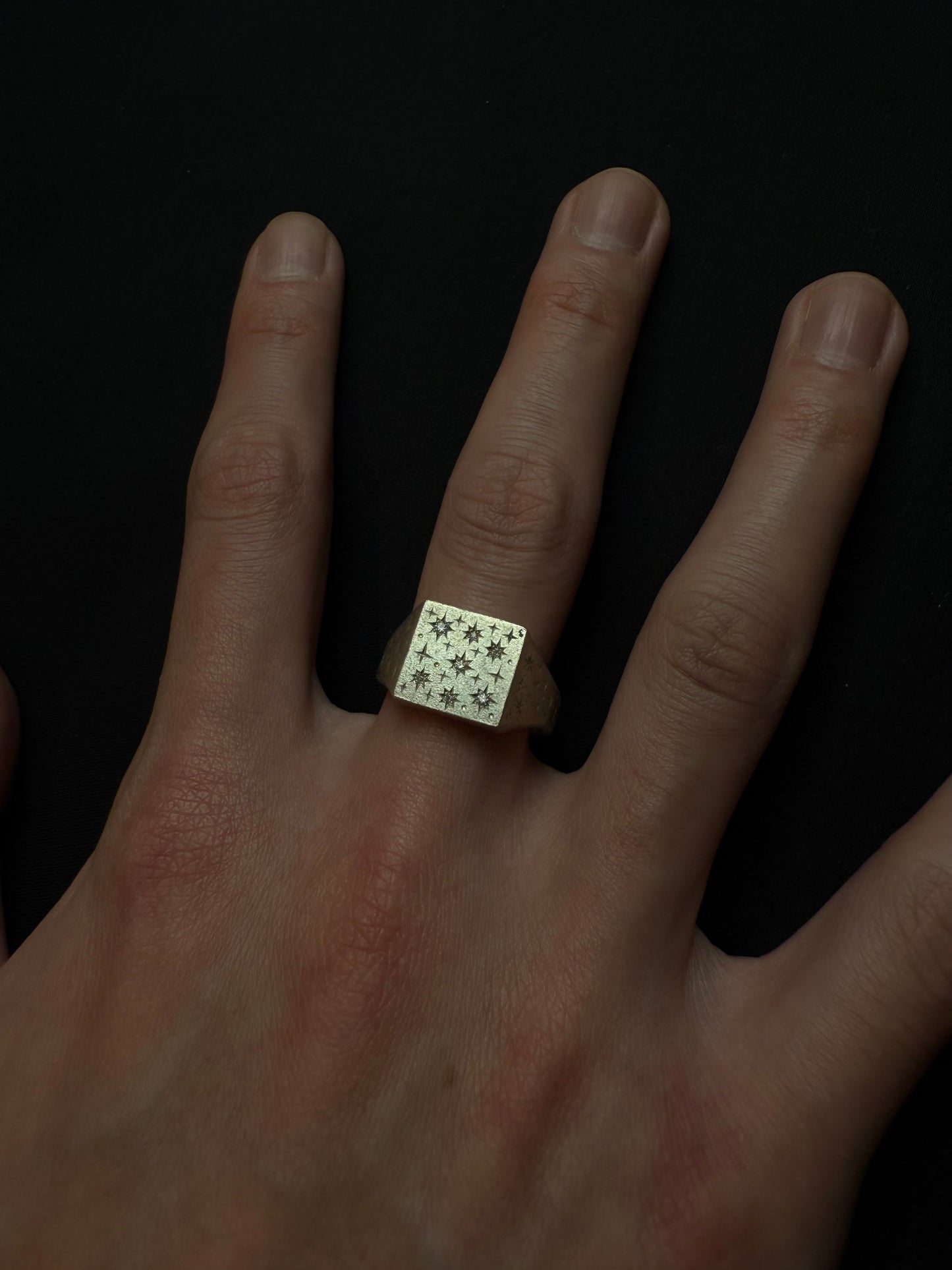 ASTRA SQUARE / MATTE