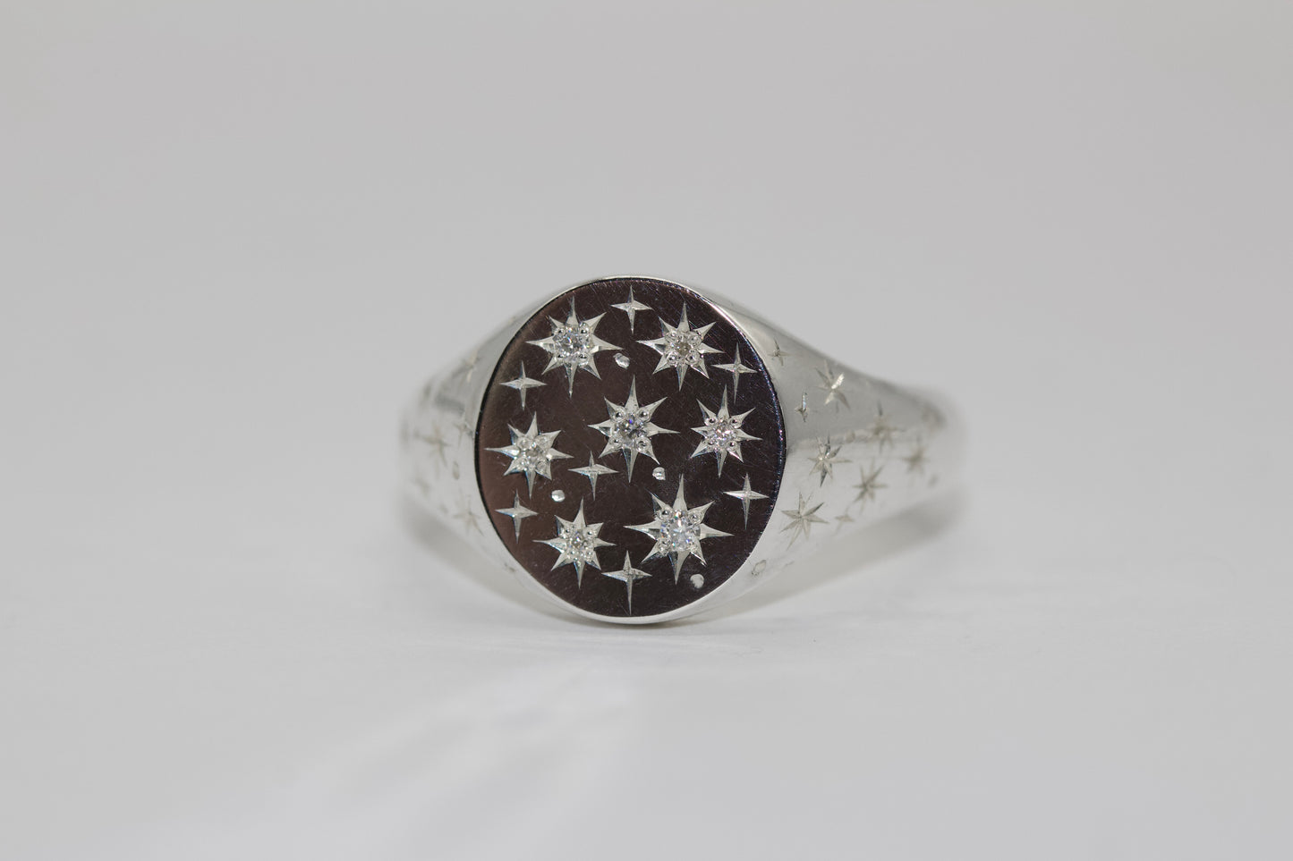 ASTRA OVAL / VERTICAL / MIRROR