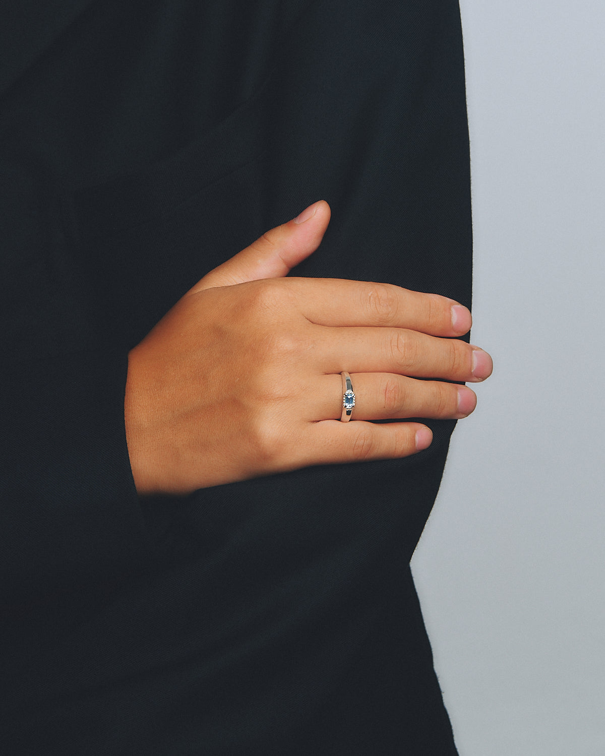 OCT RING / SWISS BLUE TOPAZ