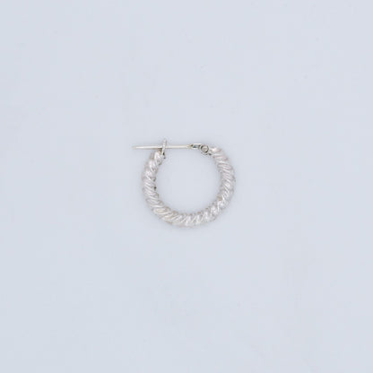 TIGHTLY TWISTED SILVER HOOP