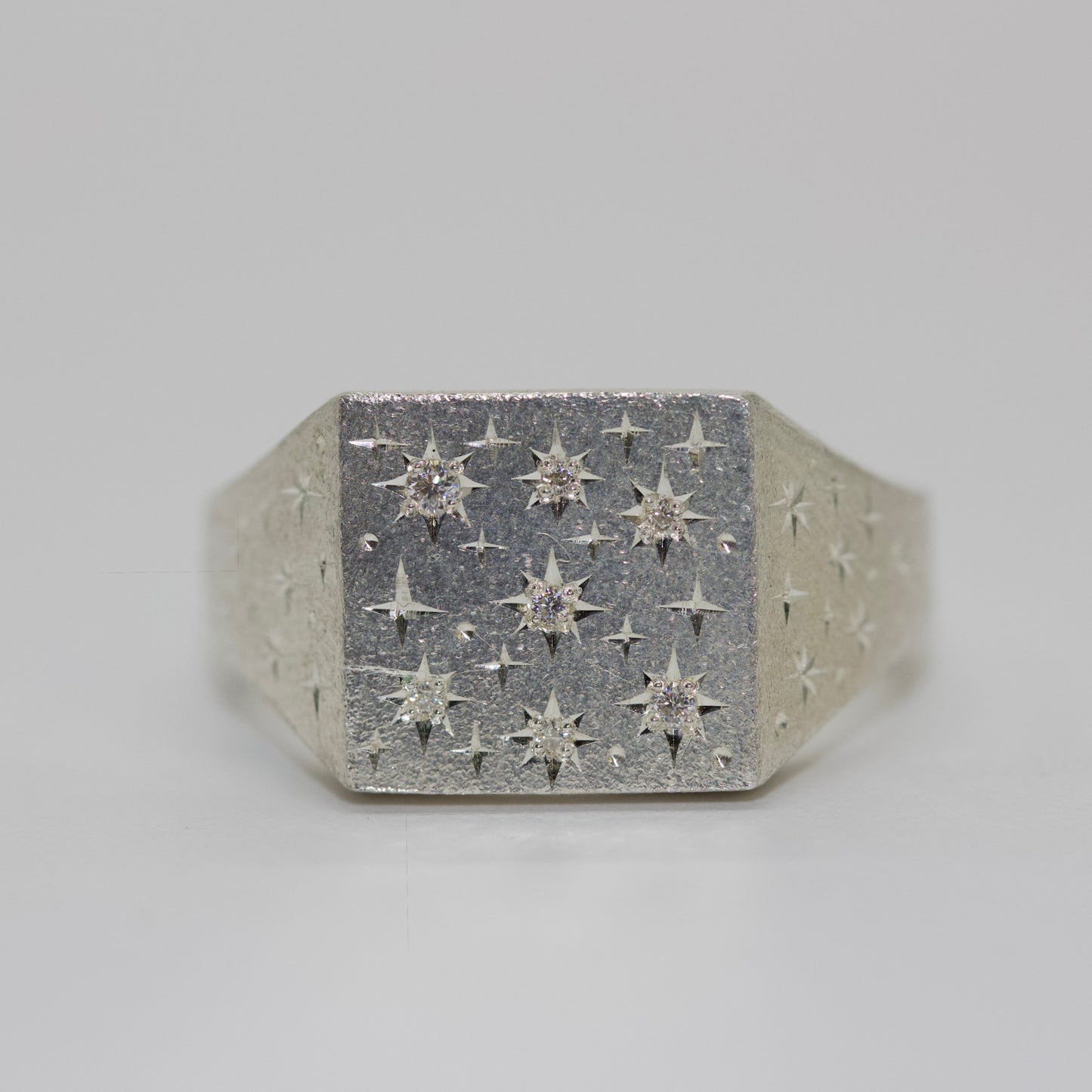 ASTRA SQUARE / MATTE