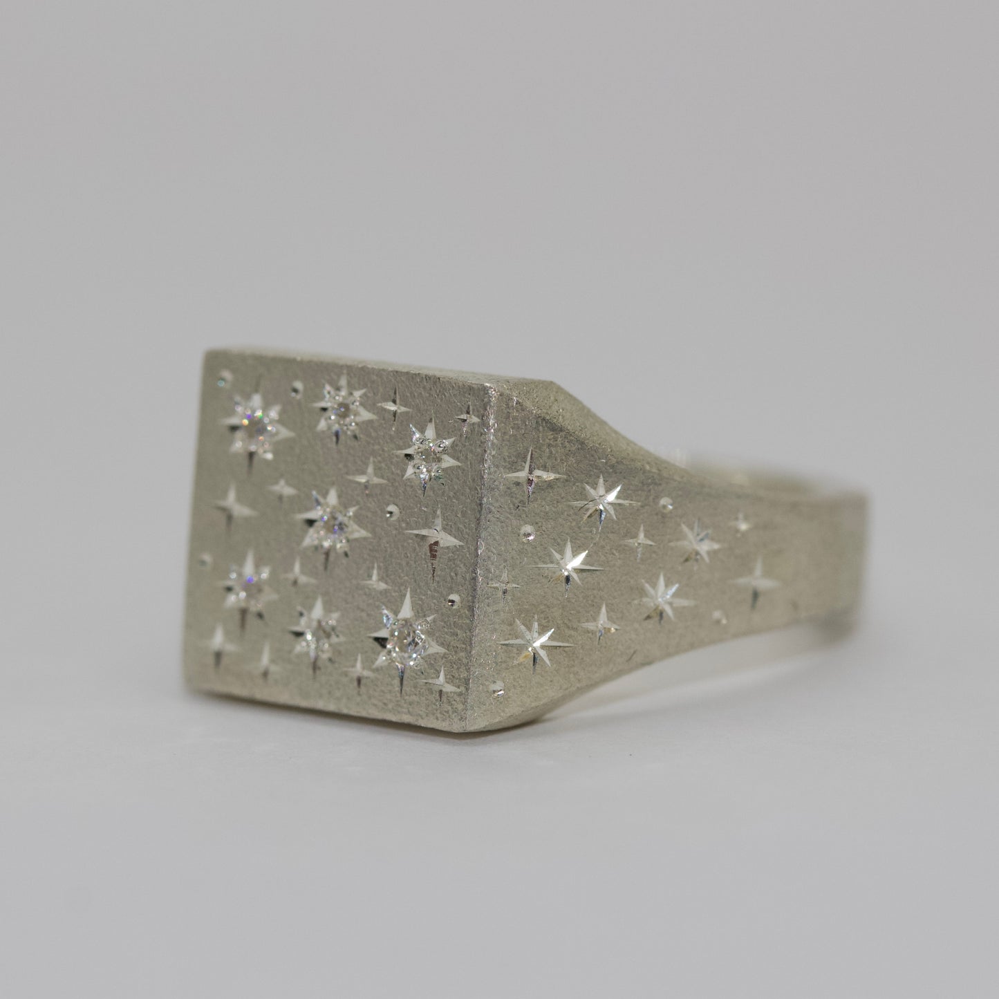 ASTRA SQUARE / MATTE