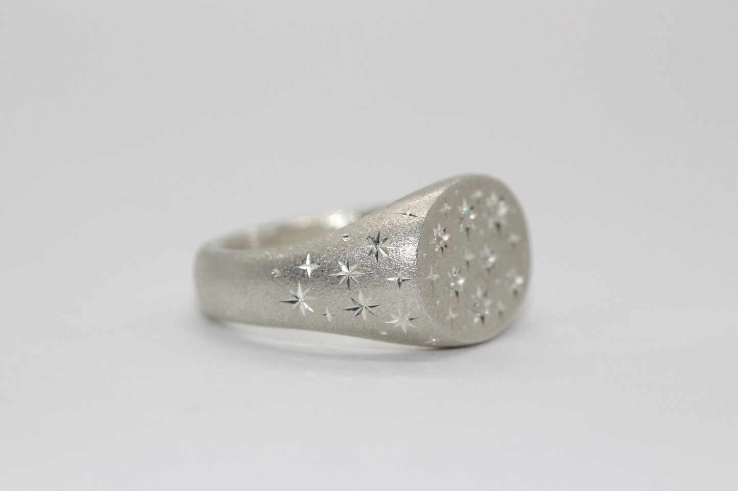 ASTRA OVAL / HORIZONTAL / MATTE