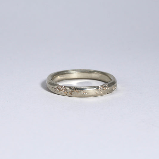 FRACTURED RING