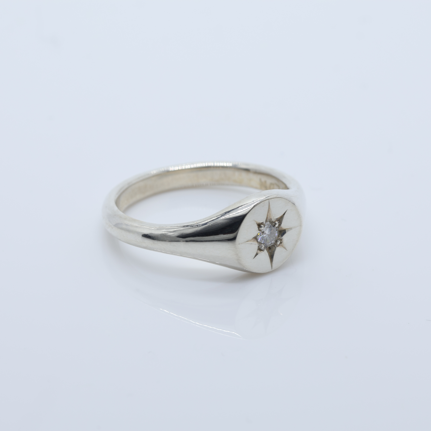HALO ROUND SIGNET