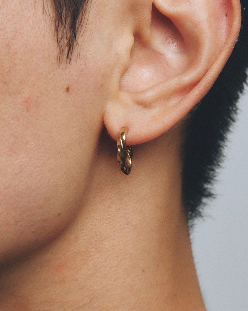 TWISTED GOLD HOOP
